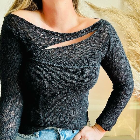 VINTAGE GABRIEL S Y2K Asymmetrical Cutout Loose Hand Knit Pullover Sweater Top M - Picture 5 of 11